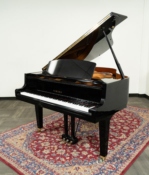 Yamaha 5'3" GH1 Grand Piano w/ Bench | Polished Ebony | SN: 5400071