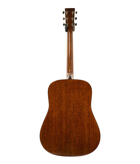 Martin D-18 Modern Deluxe Spruce/Mahogany Acoustic Guitar