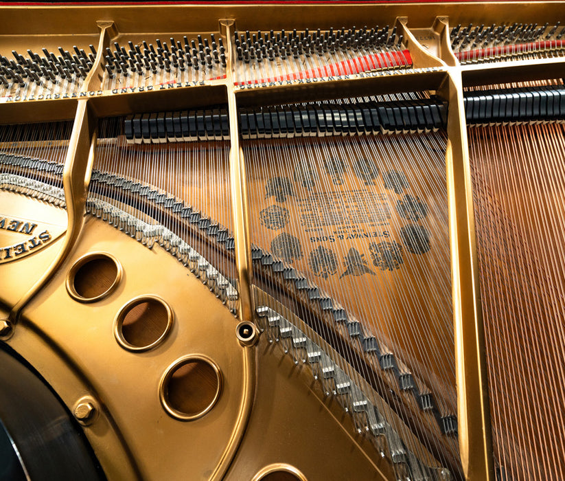 Steinway & Sons 5'7" Model M Grand Piano | Satin Ebony | SN: 167732