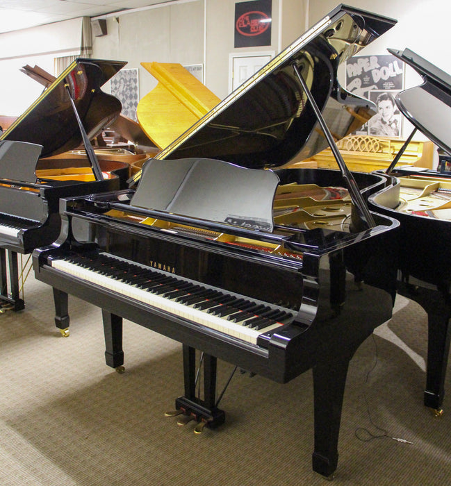 Yamaha C7 7'4" Semi-Concert Grand Piano | Polished Ebony | 4213488