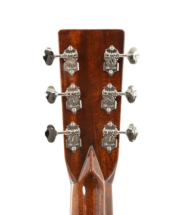 Pre-Owned Martin 000-28EC Sunburst Eric Clapton Signature Acoustic Electric Guitar | Used