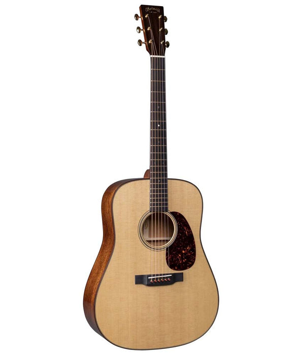 Martin D-18E Modern Deluxe Series Spruce/Mahogany Acoustic-Electric Guitar - Natural