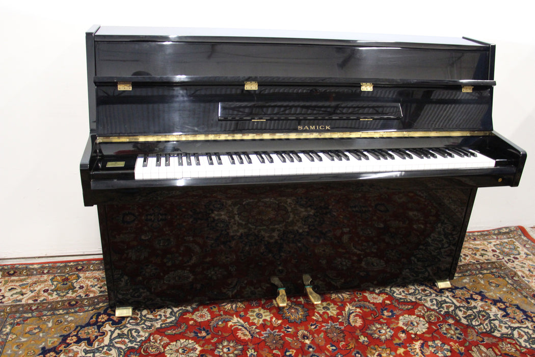 Samick SU105 Polished Ebony Continental Console Piano