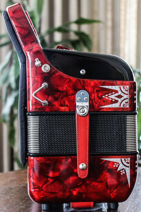 Hohner Anacleto Rey Del Norte Black and Red