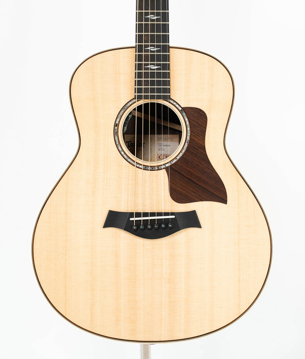Pre-Owned Taylor 811E Grand Theater Acoustic-Electric Guitar- Spruce/Rosewood | Used