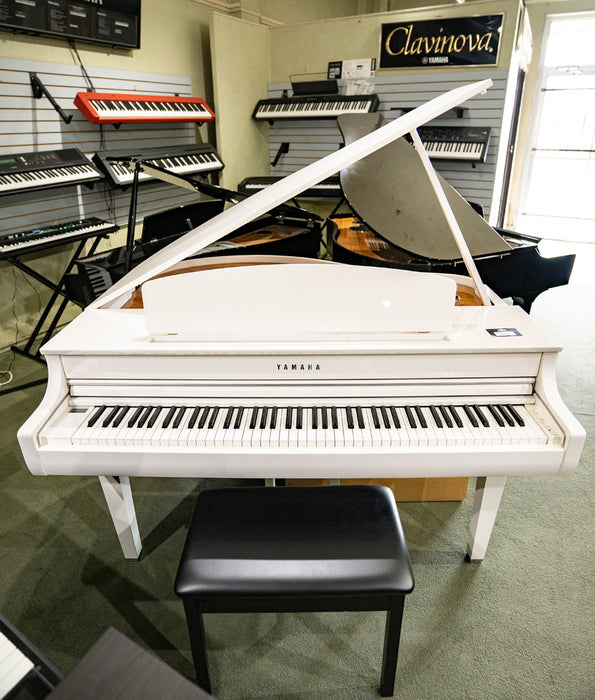 Pre-Owned Yamaha Clavinova CLP-765GP Digital Grand Piano - Polished White | Used
