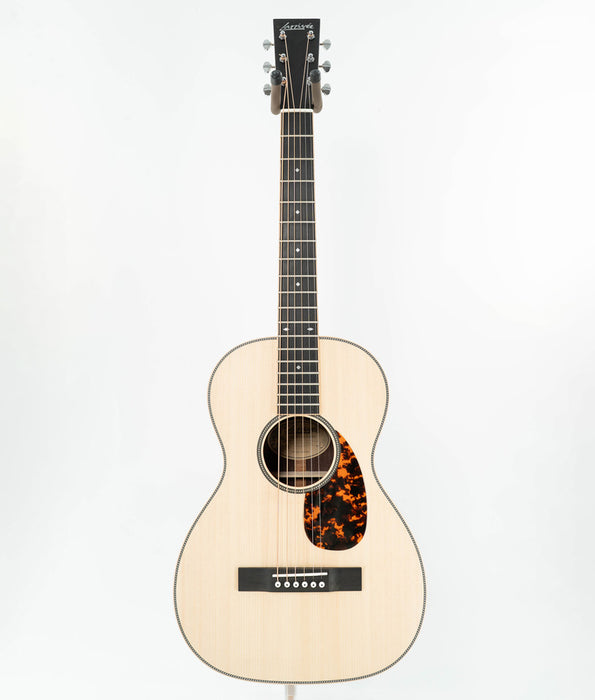 Larrivee 0-40 Sitka Spruce/Indian Rosewood Acoustic Guitar | New