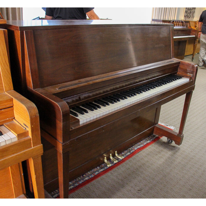 Everett Institutional Studio Piano