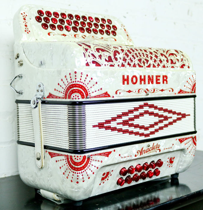 Hohner Anacleto Rey Del Norte III L Accordion White (GCF)