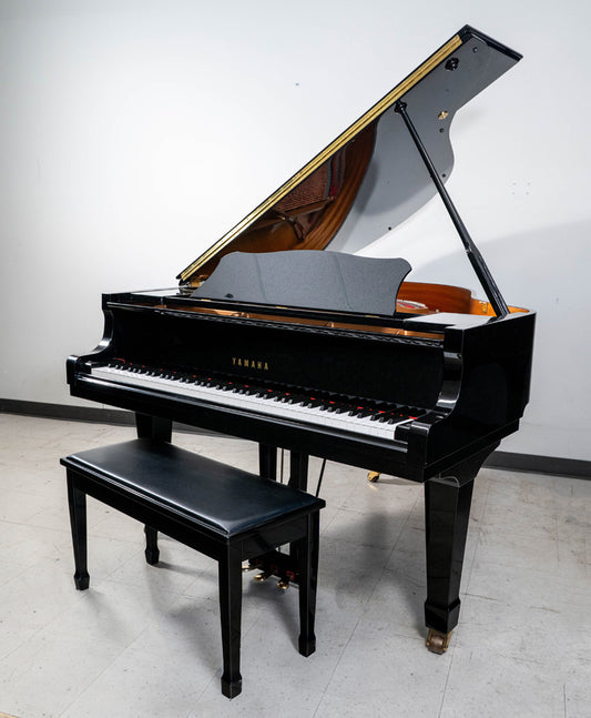 1999 Yamaha C1 Grand Piano in Polished Ebony | 5'3" | Serial No. 5798940 | Used