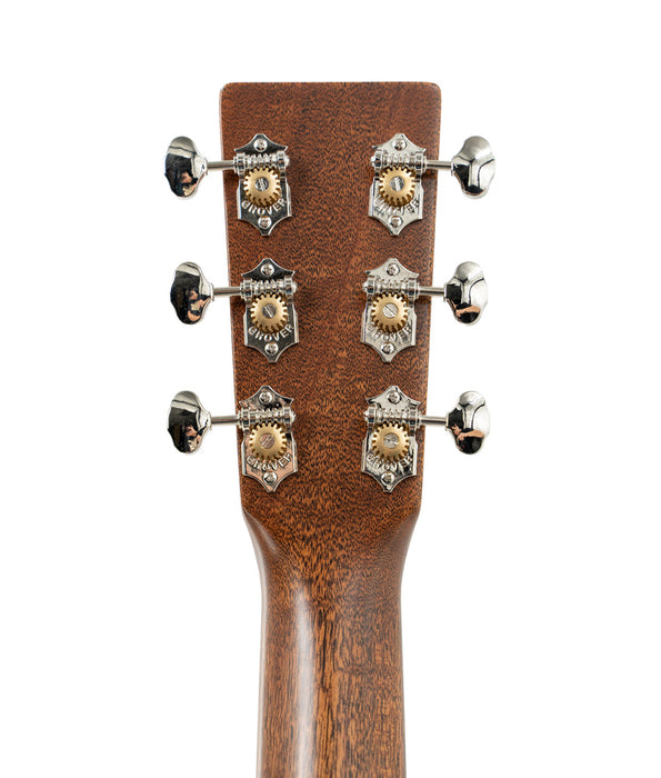 Martin Super D-18 Standard Series Spruce/Mahogany Dreadnought Acoustic Guitar - Natural | New