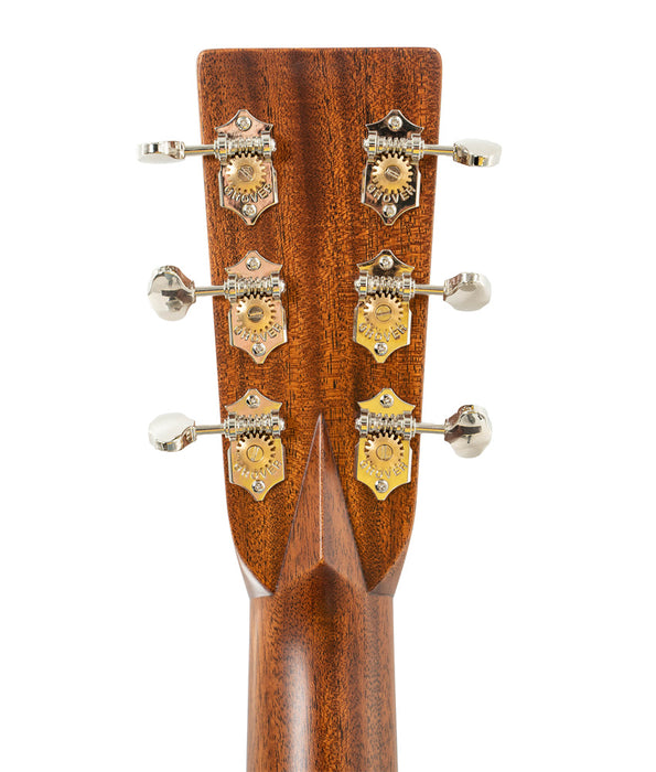 Pre-Owned Martin Standard Series 000-28 Spruce/Rosewood Acoustic Guitar (2026) | Used