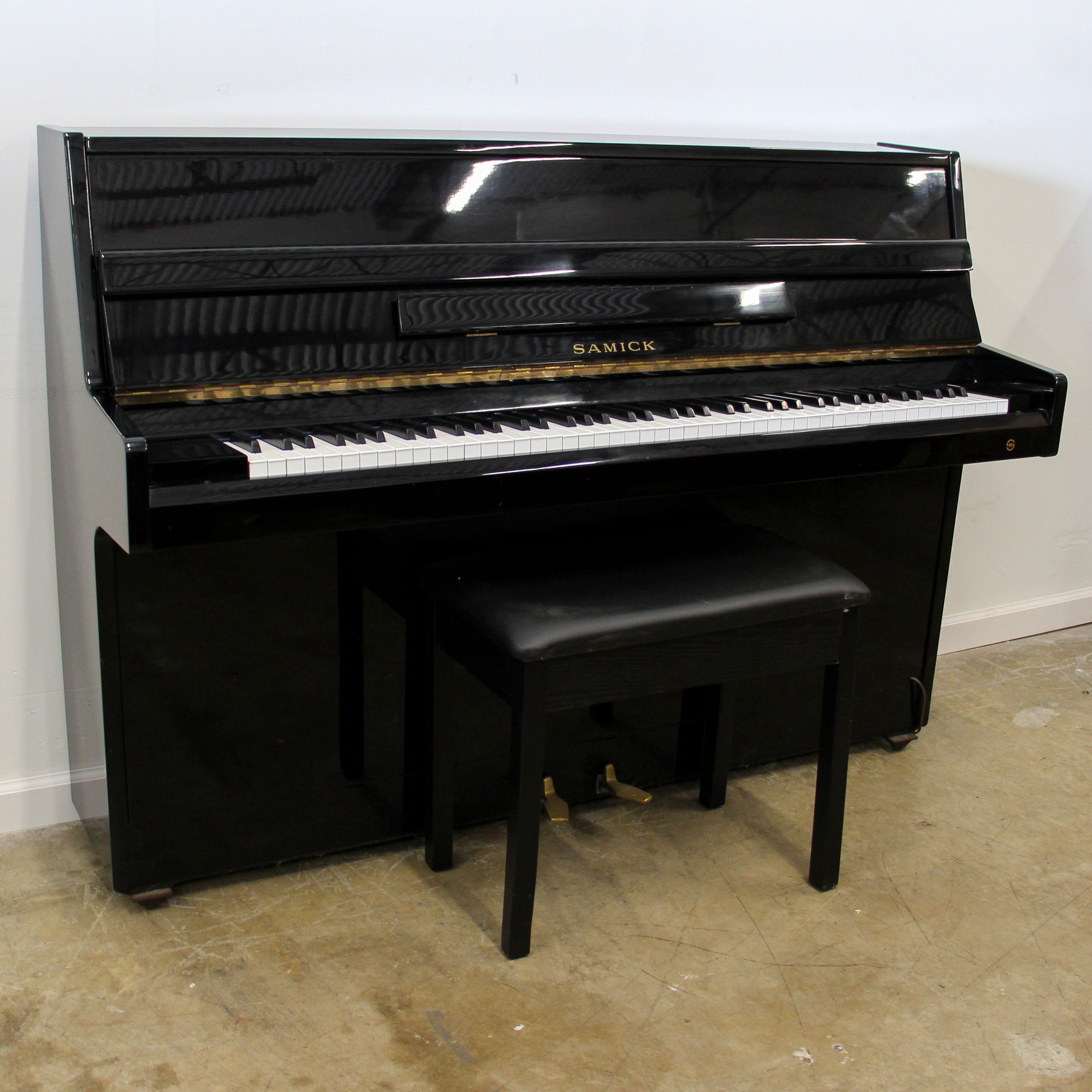 Samick Continental Console Studio PianoAlamo Music CenterSamickUPRIGHT ...