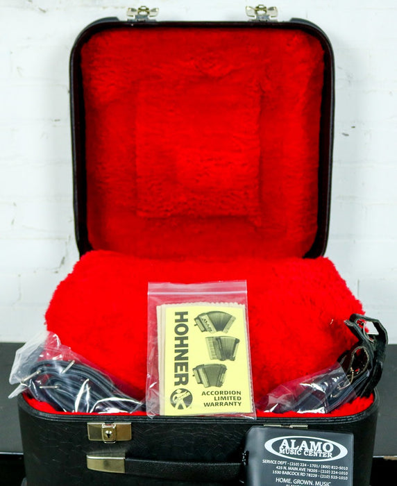 Hohner Anacleto Rey Del Norte III L Accordion White (GCF)