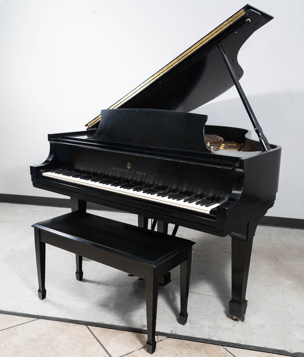 1973 Steinway Model M Grand Piano | Ebony | 5'7" | Serial No. 434449 | Used
