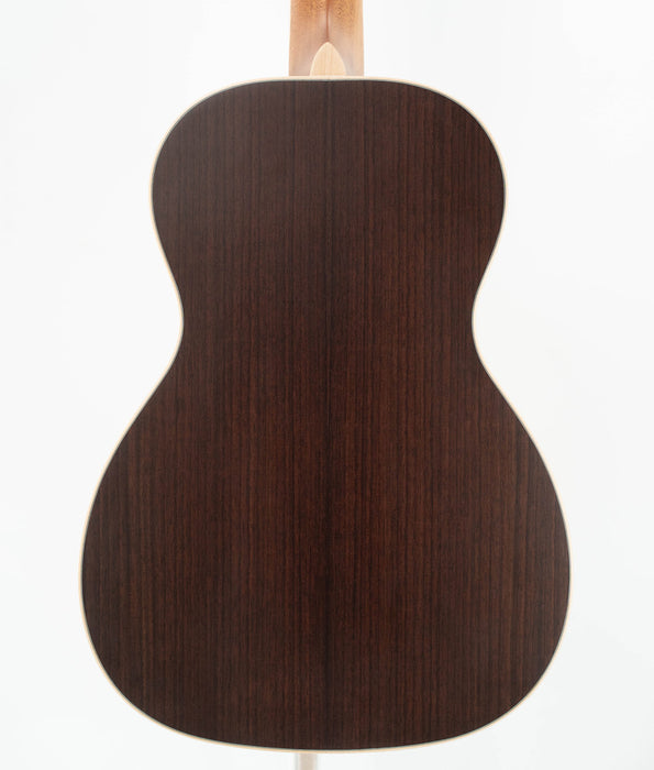 Larrivee 0-40 Sitka Spruce/Indian Rosewood Acoustic Guitar | New