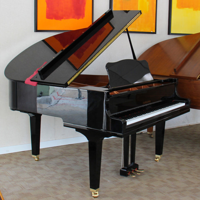 Yamaha GC1 Baby Grand Piano