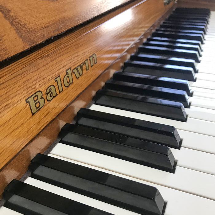 Baldwin 665 Oak Console Piano