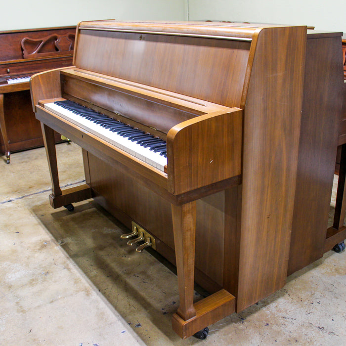 Kawai 46" UST7 Studio Upright Piano w/ bench