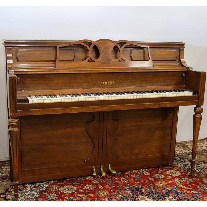 Yamaha M213 Furniture Console Piano