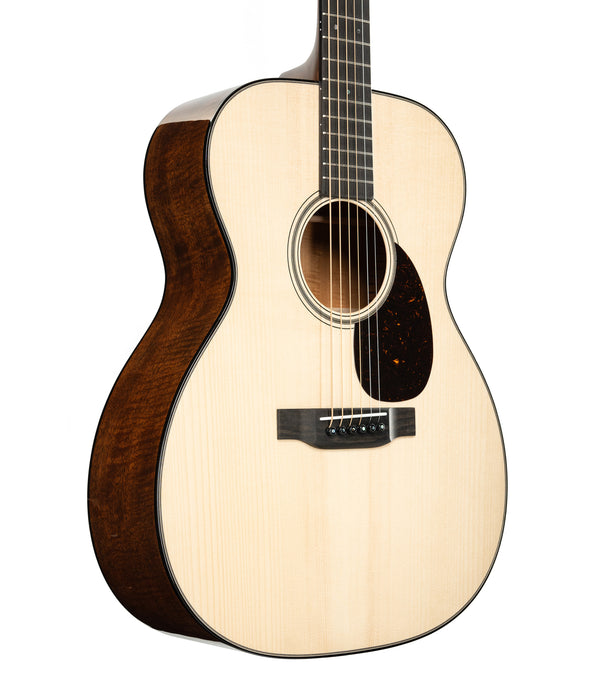 Martin Custom Shop Alamo Exclusive Deep Body OM - Adirondack/Flamed Mahogany