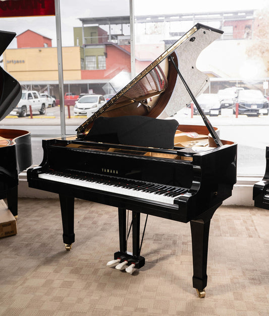 Yamaha C5 Grand Piano | Polished Ebony | 6'6" | Serial No. 3090703 | Used