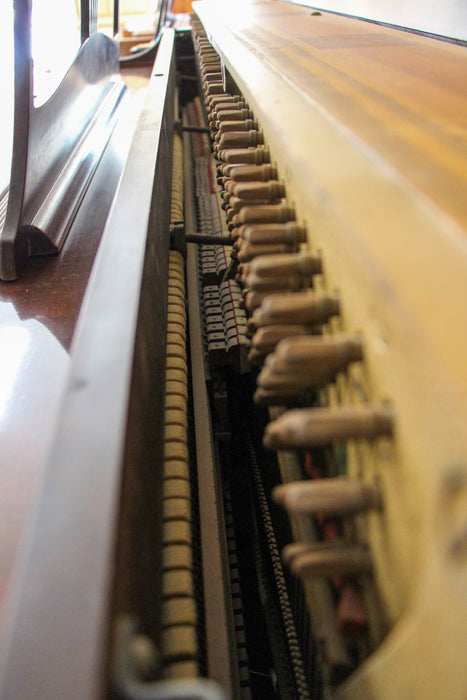 Steinway & Sons Model 40 Upright Piano | Hepplewhite Art Case | Mahogany