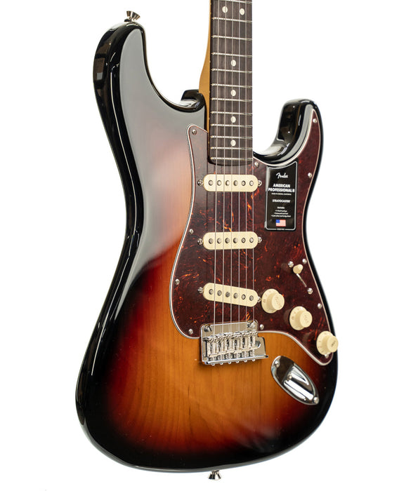 Pre-Owned Fender American Professional II, Stratocaster 3-Color Sunburst