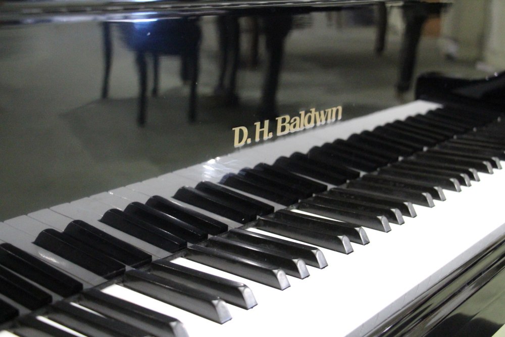 D.H. Baldwin C172 Baby Grand Piano | 5'7"