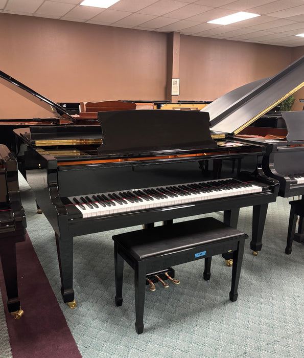 Pearl River GP170 Grand Piano | Polished Ebony | 5'7" | New