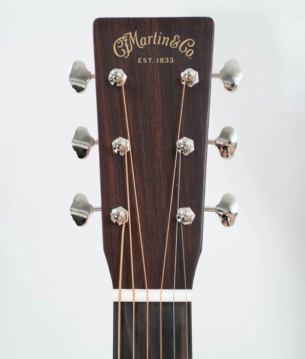 Pre-Owned 2025 Martin Standard Series 000-17 Acoustic Guitar - Mahogany | Used