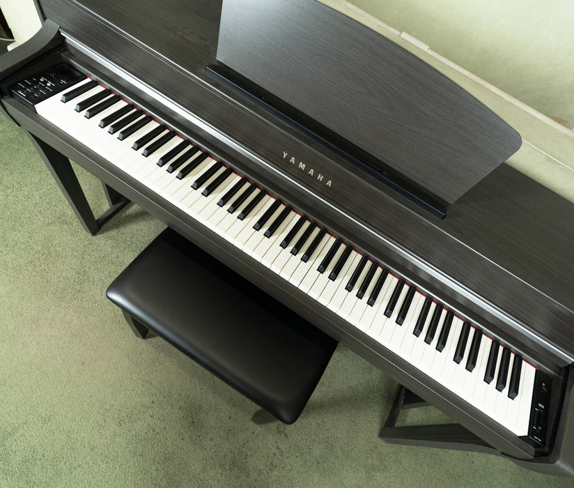 Pre-Owned Yamaha Clavinova CLP-735 Digital Piano - Dark Walnut | Used