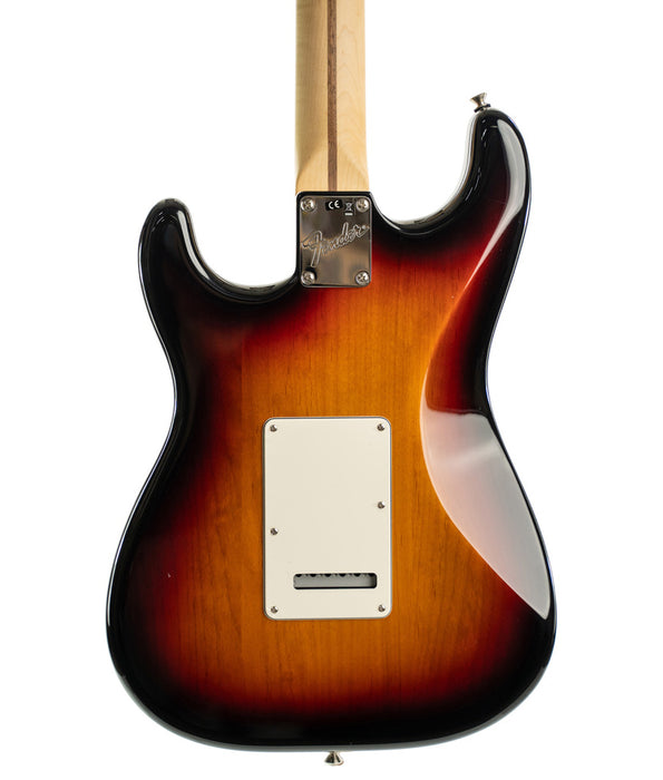 Pre-Owned Fender American Performer Stratocaster HSS, Rosewood Fingerboard, 3-Color Sunburst | Used