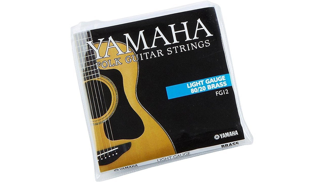 Yamaha Gigmaker Deluxe Acoustic Guitar Starter Package - Natural