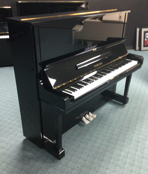 Yamaha U3H Upright Piano | Polished Ebony | 52" | Used