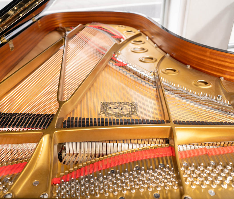 Yamaha C7 Grand Piano (1989) | 7'4"| Polished Ebony | Professionally Refurbished