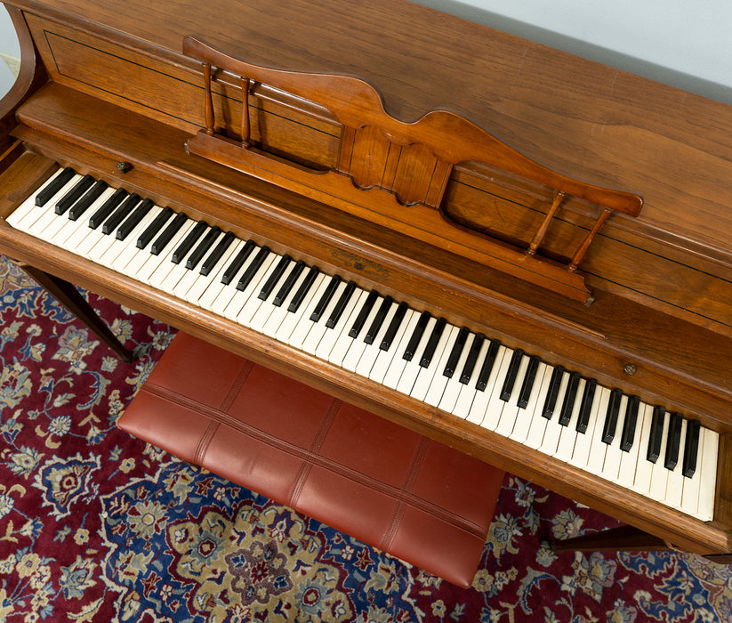 Wurlitzer Classic Upright Piano | Walnut | SN: 1103601 | Used