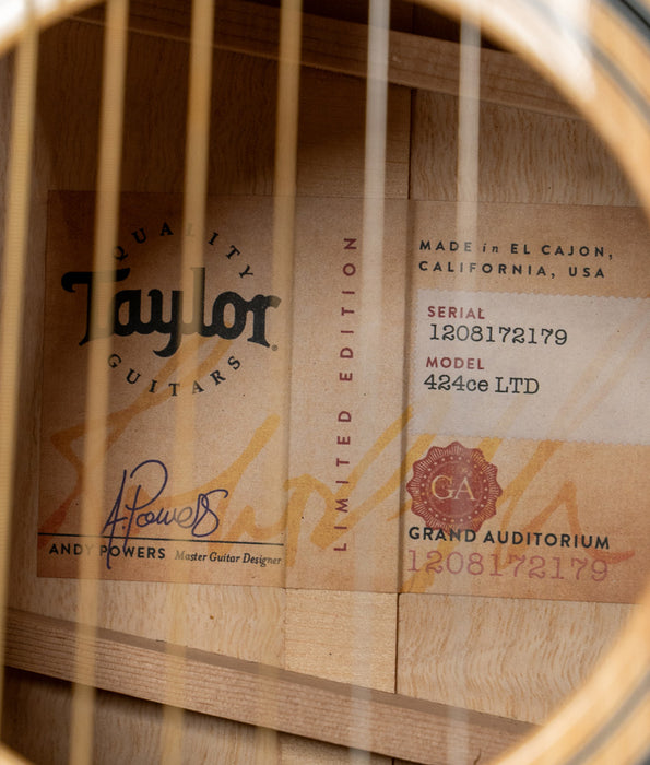 Pre-Owned Taylor 424ce LTD Grand Auditorium Acoustic-Electric - Urban Ash | Used