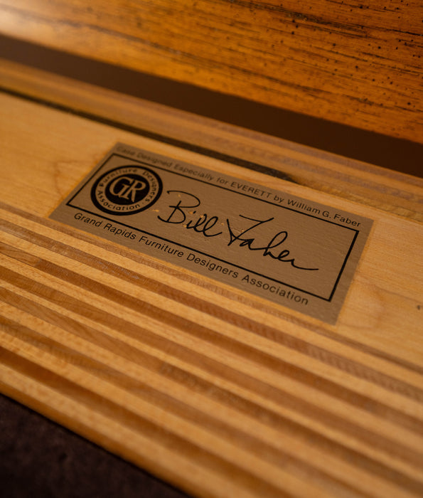 Everette 5107 Upright Piano | Oak | Serial No .292313 | Used