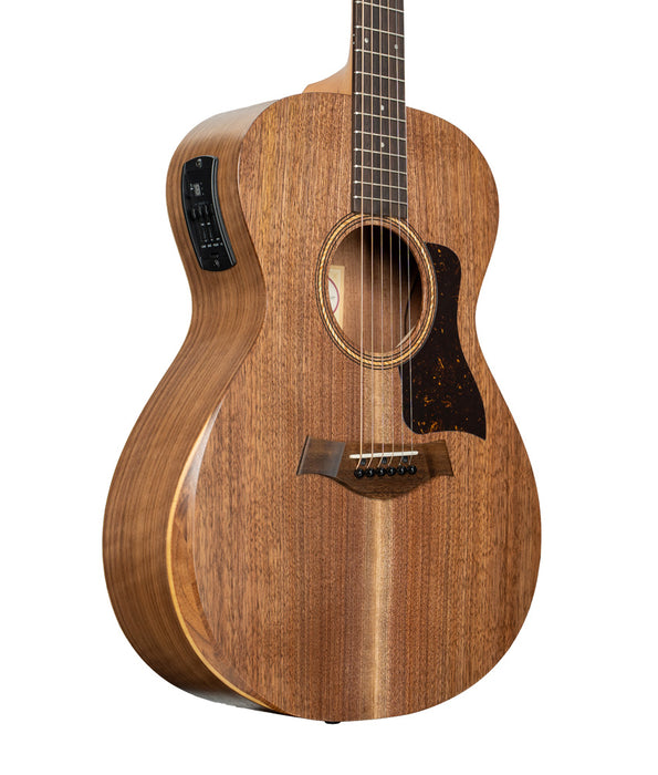 Taylor Academy 22e Walnut Grand Concert Acoustic-Electric Guitar - Natural | New