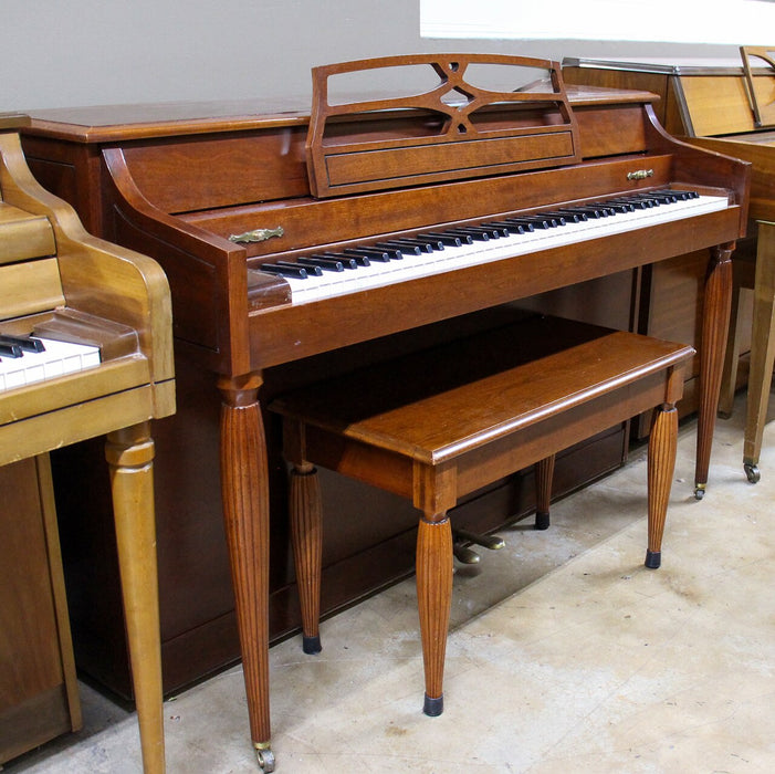 Baldwin Spinet Piano (2310) | Used