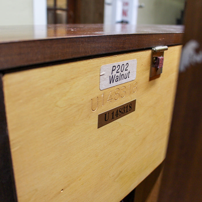 Yamaha P202 Walnut Studio Upright Piano w/ bench