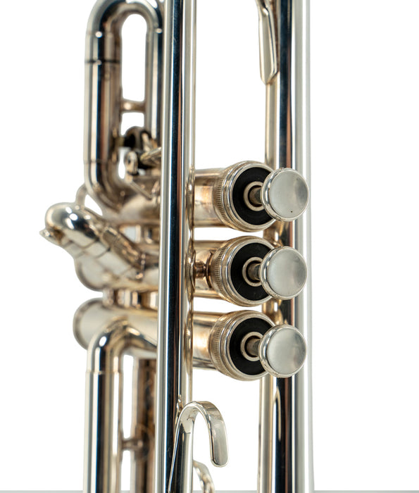 Pre-Owned Conn-Selmer King Trumpet Silver | New