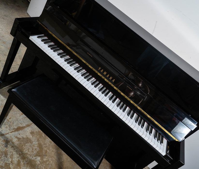 Yamaha T-116 Upright Piano | Polished Ebony | Serial No. 272746 | Used