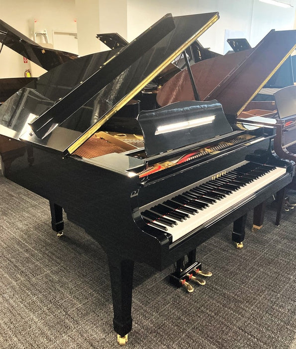 Yamaha 5'7" G2 Grand Piano | Polished Ebony | SN: 1568578