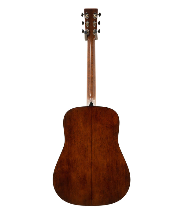 Pre-Owned Martin Standard Series D-18 Spruce/Mahogany Dreadnought Acoustic Guitar | Used