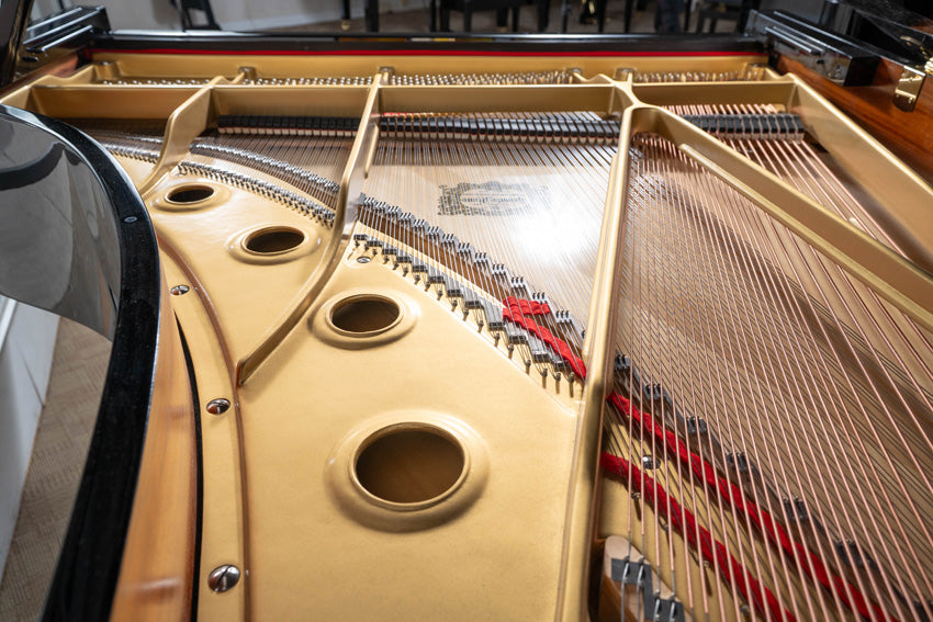 Yamaha C7 Grand Piano (1984) | Polished Ebony | 7'6" | Refurbished | Used