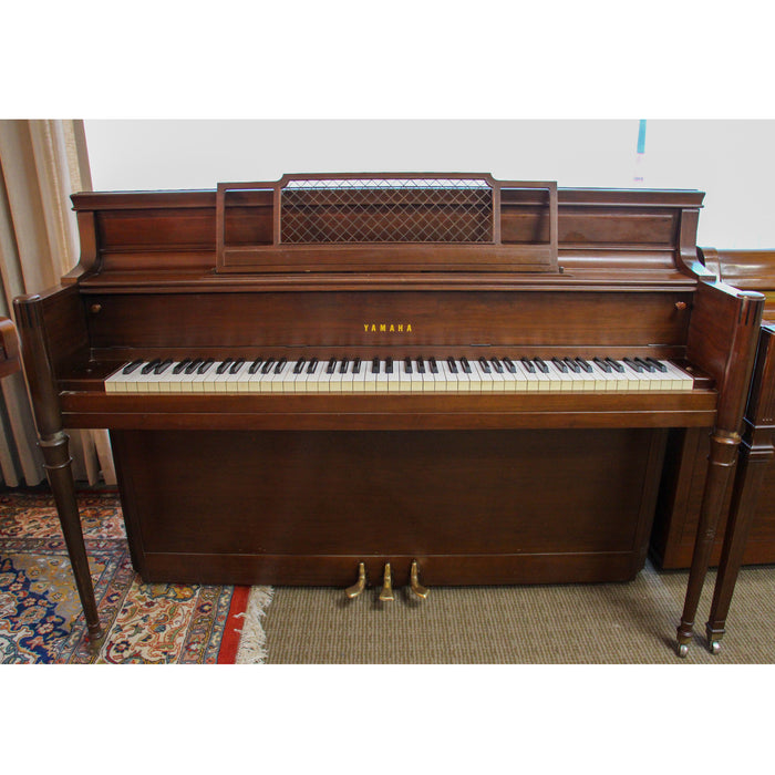 Yamaha Walnut Console Piano