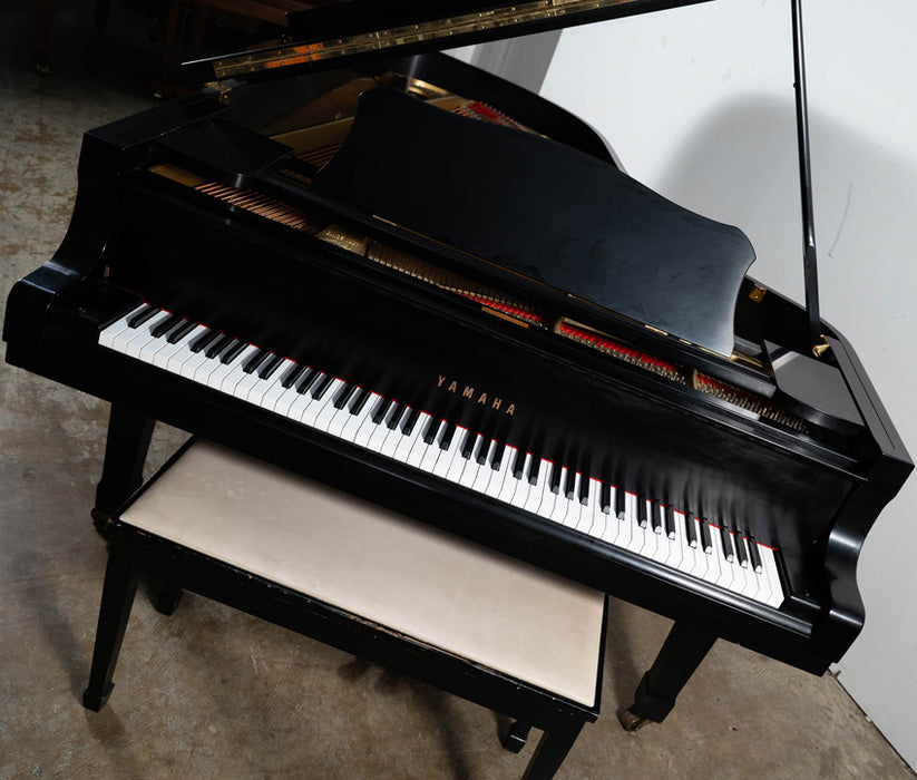 Yamaha C7 Grand Piano (1983) | Satin Ebony | Refurbished