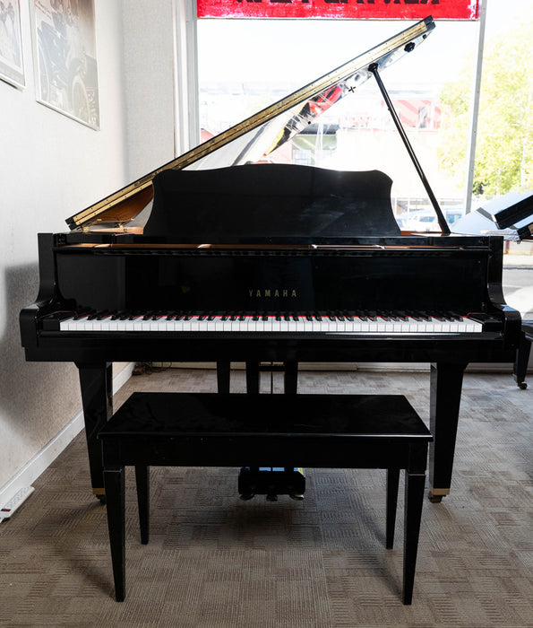 Yamaha GH1 Grand Piano | Polished Ebony | 5'3"| Serial No. B5190532 | Used